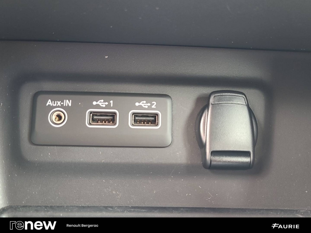 Acheter Renault Megane 4 Mégane IV Berline Blue dCi 115 - 20 Business 5p occasion dans les concessions du Groupe Faurie