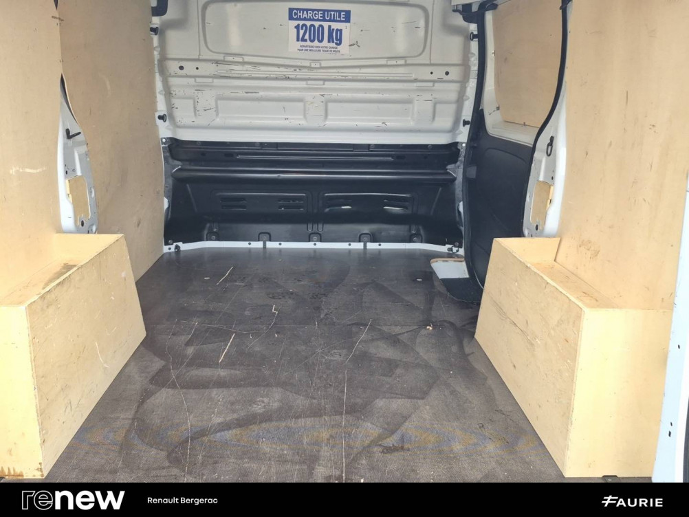 Acheter Renault Trafic 3 TRAFIC FG BLUE DCI 130 L1H1 3T GSR2 ADVANCE 4p occasion dans les concessions du Groupe Faurie