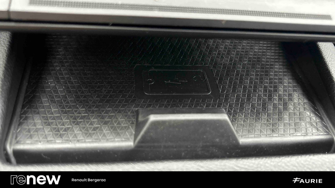 Acheter Renault Megane E-Tech Megane E-Tech EV60 130ch super charge Evolution ER 5p occasion dans les concessions du Groupe Faurie