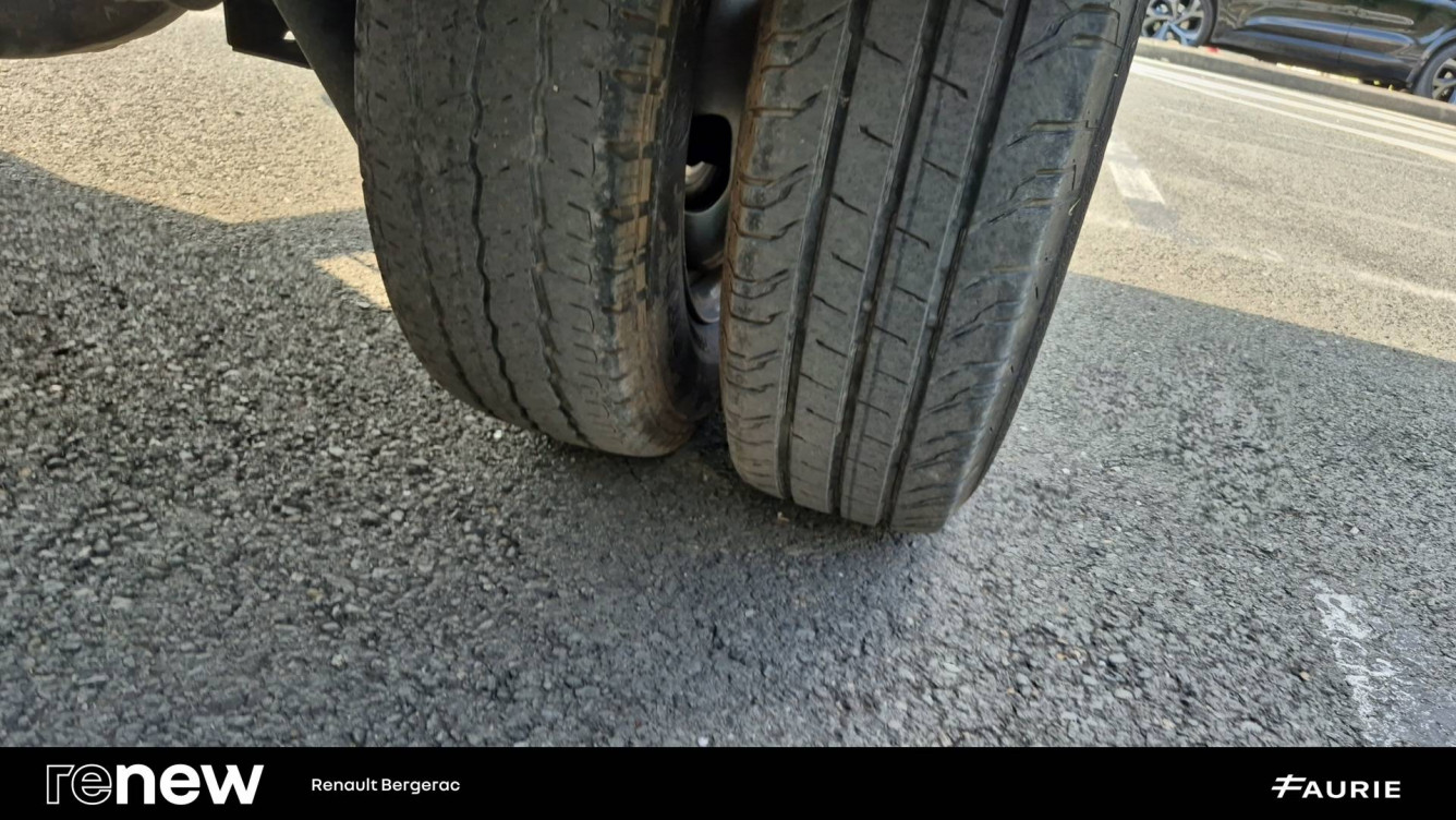 Acheter Renault Master 3 MASTER CC PROP RJ3500 L2 PAFC BLUE DCI 130 EURO VI CONFORT 2p occasion dans les concessions du Groupe Faurie