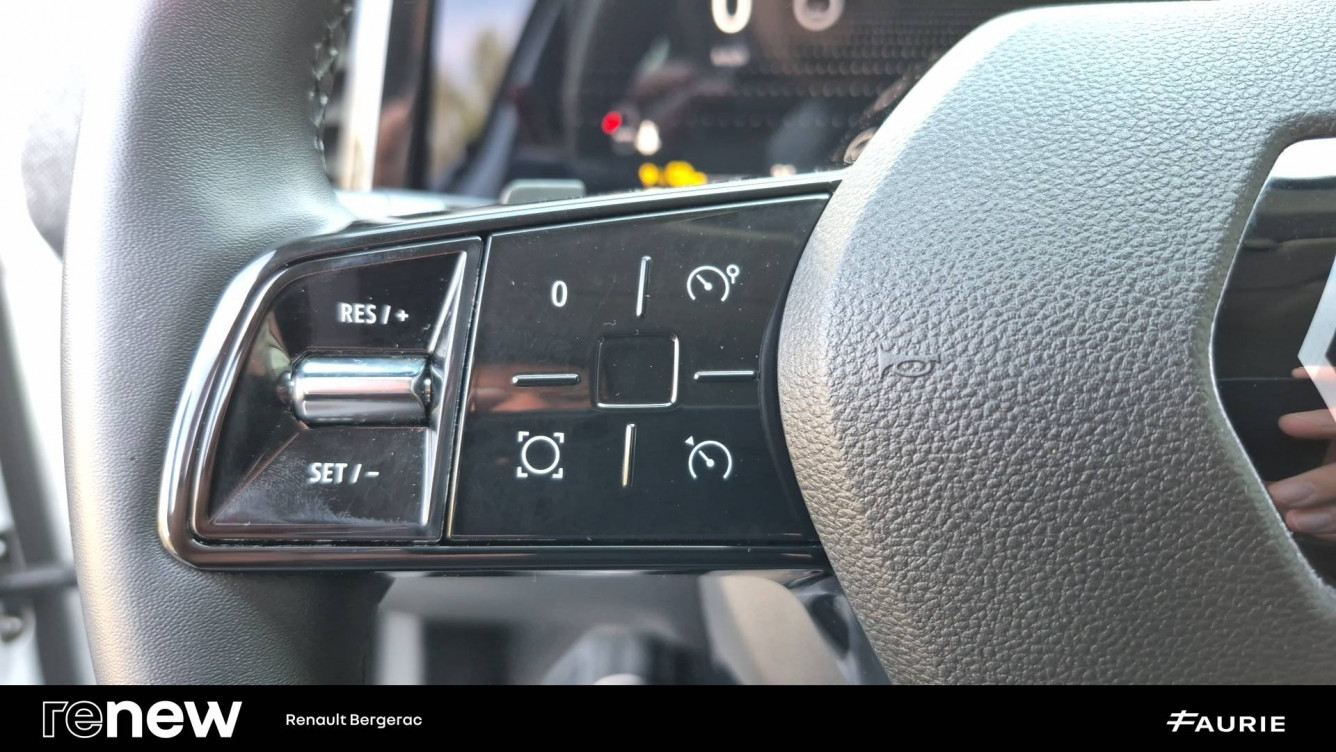 Acheter Renault Megane E-Tech Megane E-Tech EV40 130ch standard charge Equilibre 5p occasion dans les concessions du Groupe Faurie