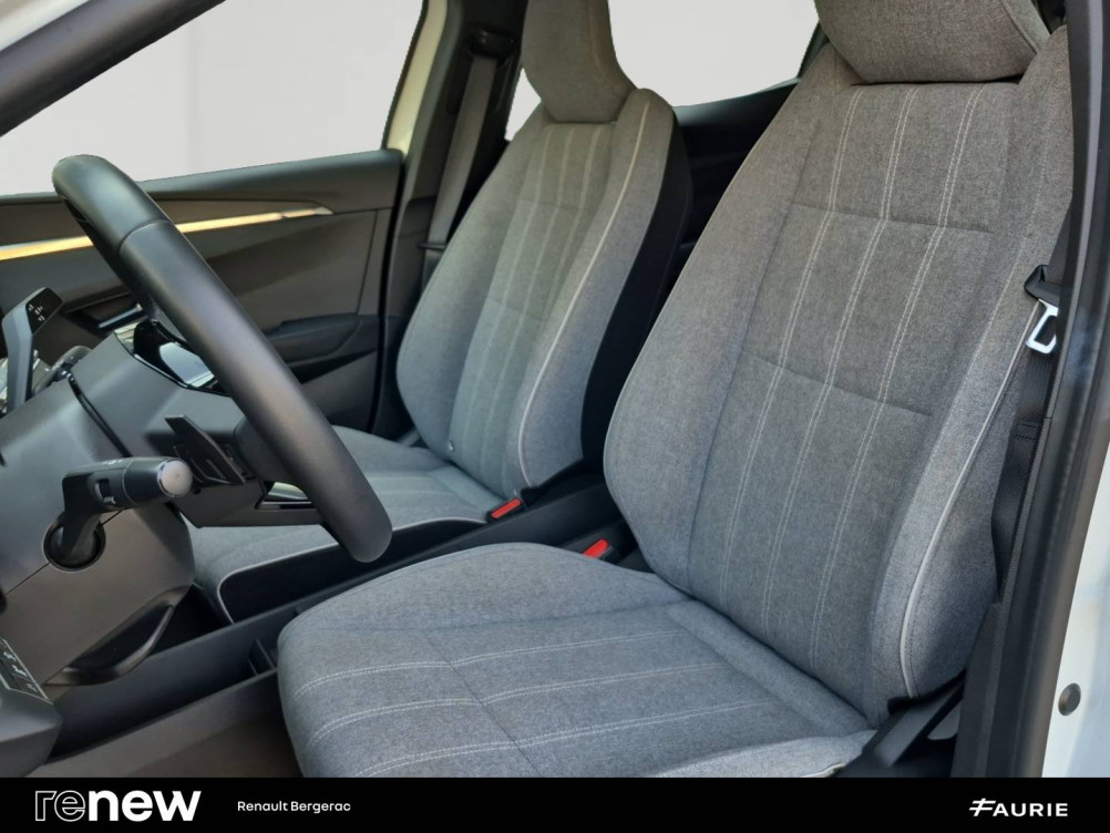 Acheter Renault Megane E-Tech Megane E-Tech EV40 130ch standard charge Equilibre 5p occasion dans les concessions du Groupe Faurie