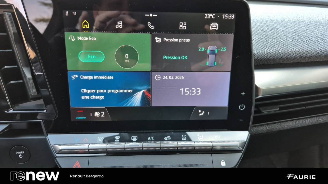 Acheter Renault Megane E-Tech Megane E-Tech EV40 130ch standard charge Equilibre 5p occasion dans les concessions du Groupe Faurie