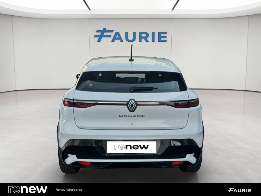 Acheter Renault Megane E-Tech Megane E-Tech EV40 130ch standard charge Equilibre 5p occasion dans les concessions du Groupe Faurie