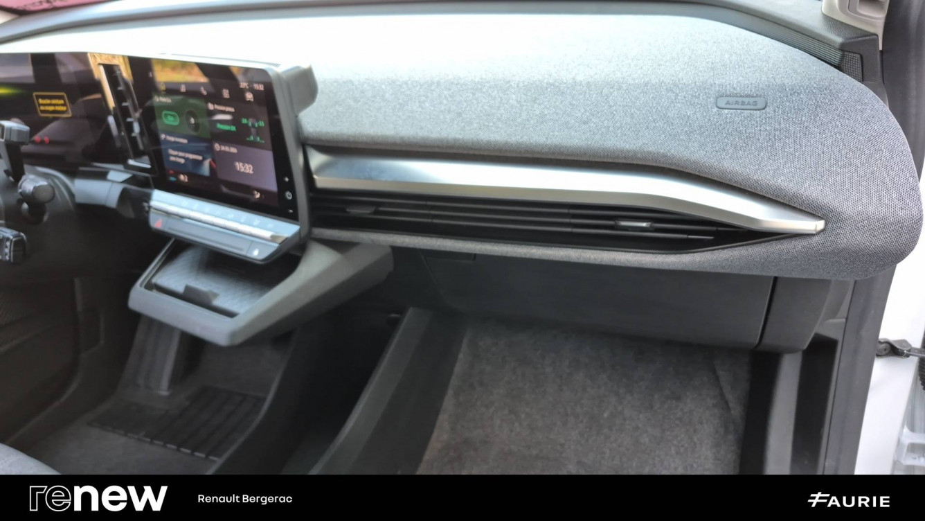 Acheter Renault Megane E-Tech Megane E-Tech EV40 130ch standard charge Equilibre 5p occasion dans les concessions du Groupe Faurie