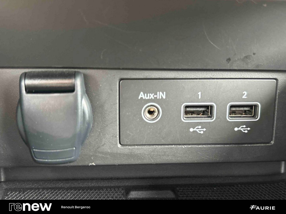 Acheter Renault Clio 5 Clio E-Tech full hybrid 145 Techno 5p occasion dans les concessions du Groupe Faurie