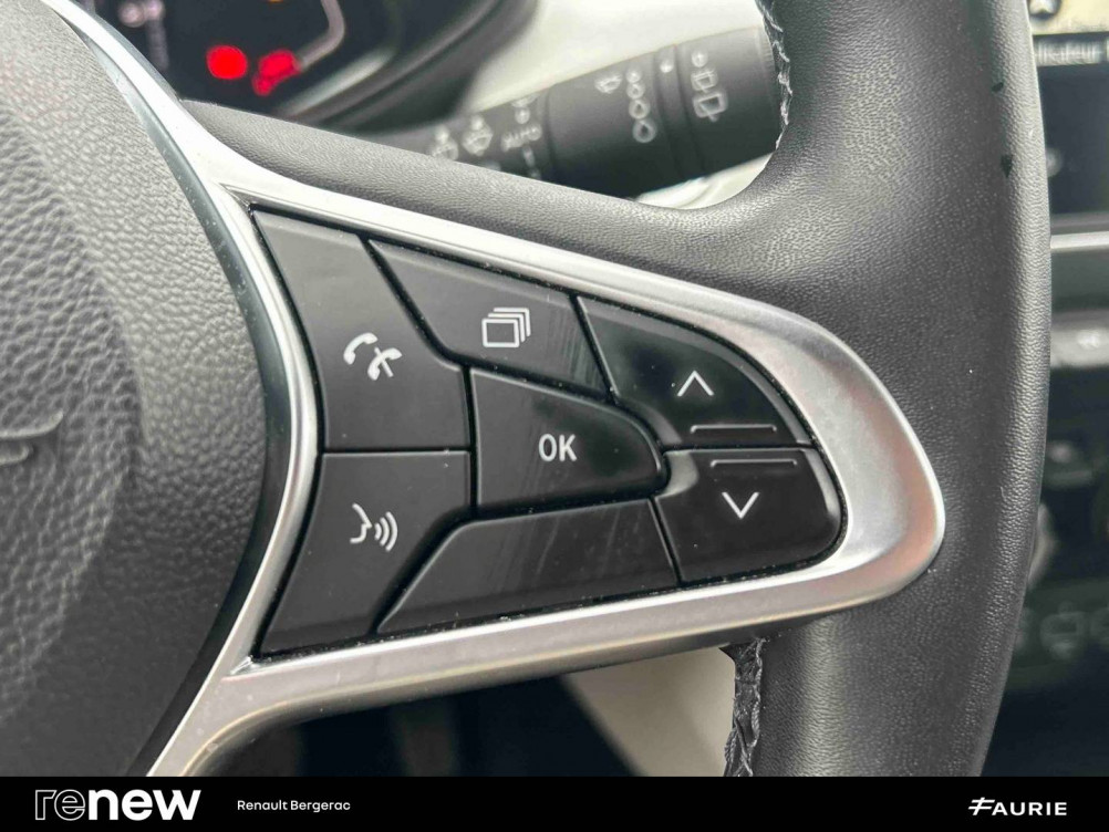 Acheter Renault Clio 5 Clio E-Tech full hybrid 145 Techno 5p occasion dans les concessions du Groupe Faurie