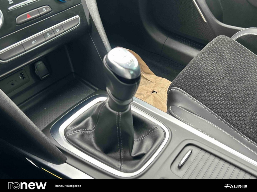 Acheter Renault Megane 4 Mégane IV Berline TCe 140 FAP Intens 5p occasion dans les concessions du Groupe Faurie