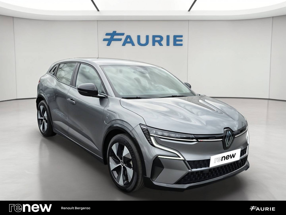 Acheter Renault Megane E-Tech Megane E-Tech EV40 130ch standard charge Equilibre 5p occasion dans les concessions du Groupe Faurie