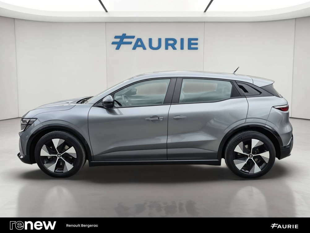 Acheter Renault Megane E-Tech Megane E-Tech EV40 130ch standard charge Equilibre 5p occasion dans les concessions du Groupe Faurie