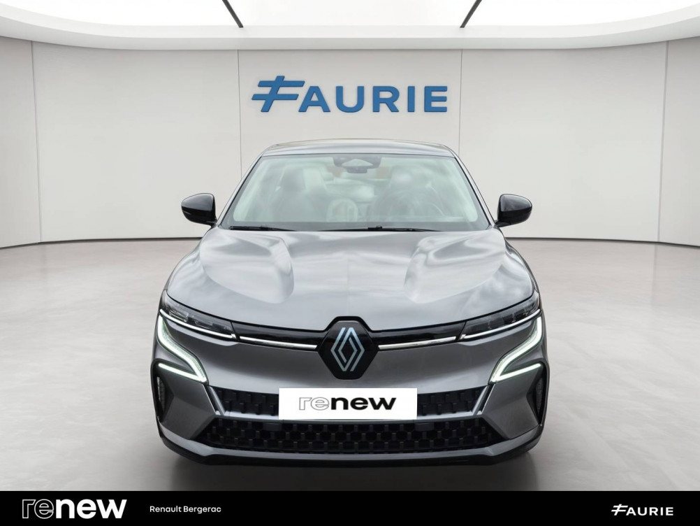 Acheter Renault Megane E-Tech Megane E-Tech EV40 130ch standard charge Equilibre 5p occasion dans les concessions du Groupe Faurie