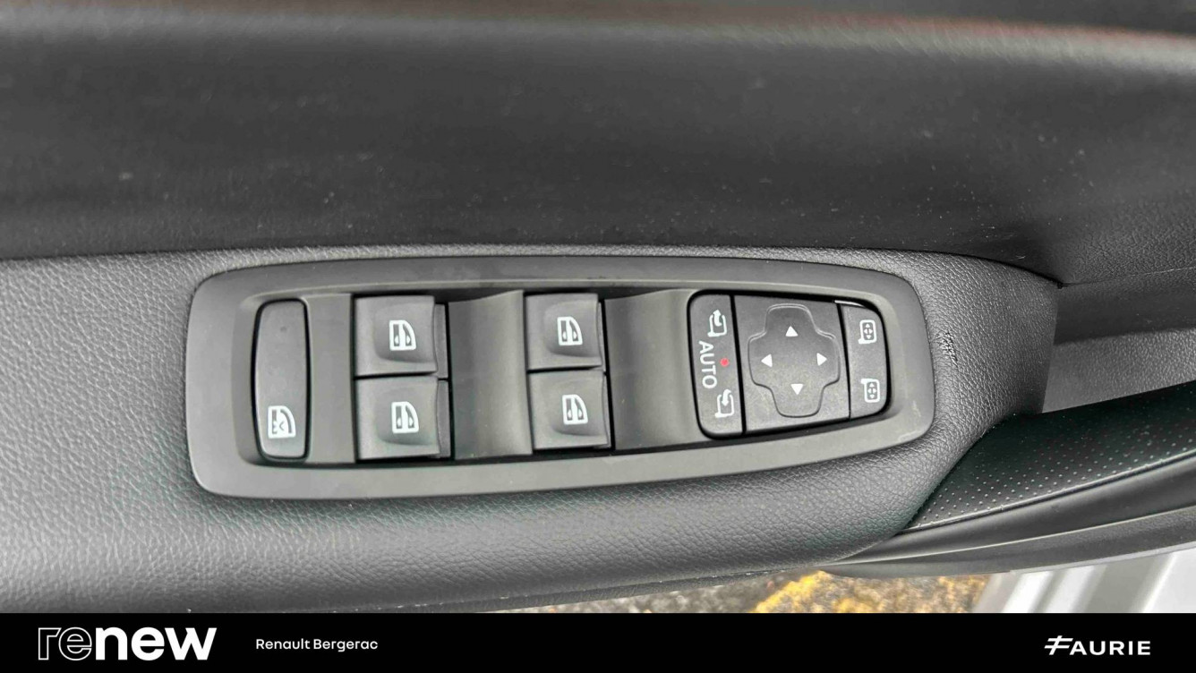 Acheter Renault Megane 4 Mégane IV Berline TCe 140 FAP Intens 5p occasion dans les concessions du Groupe Faurie