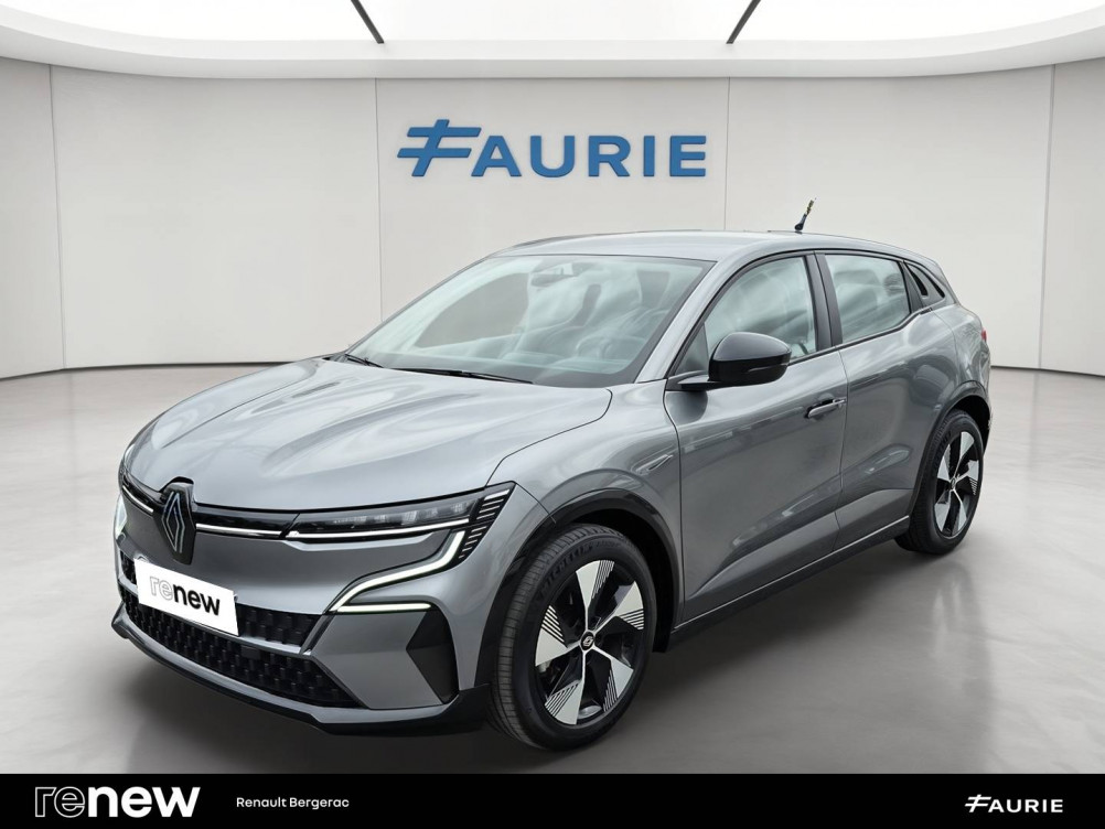 Acheter Renault Megane E-Tech Megane E-Tech EV40 130ch standard charge Equilibre 5p occasion dans les concessions du Groupe Faurie