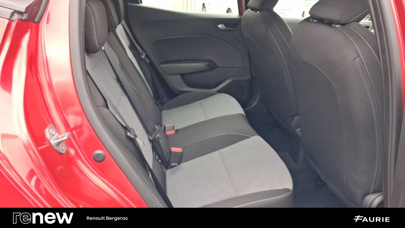 Acheter Renault Clio 5 Clio E-Tech full hybrid 145 Evolution 5p occasion dans les concessions du Groupe Faurie