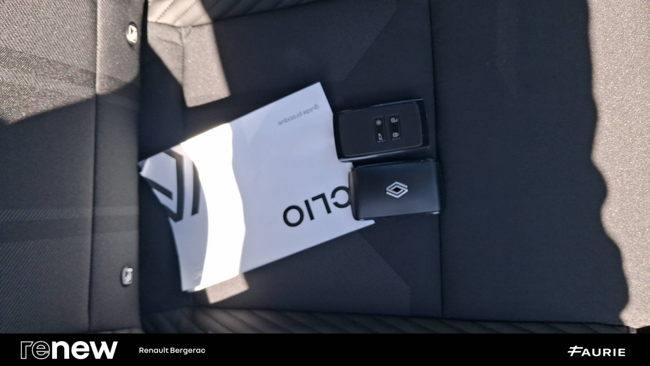 Acheter Renault Clio 5 Clio E-Tech full hybrid 145 ch GSR2 Esprit Alpine 5p occasion dans les concessions du Groupe Faurie