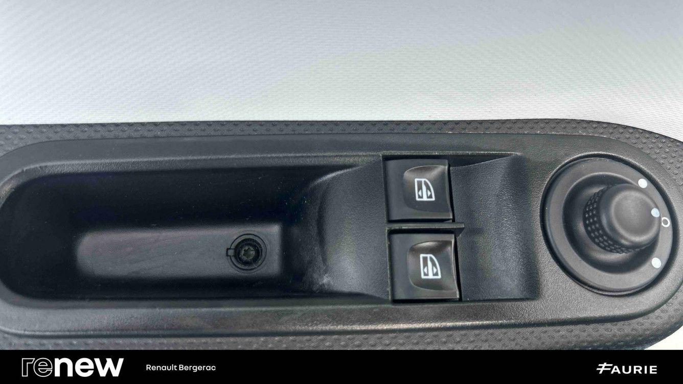 Acheter Renault Twingo 3 Twingo III SCe 75 - 20 Zen 5p occasion dans les concessions du Groupe Faurie