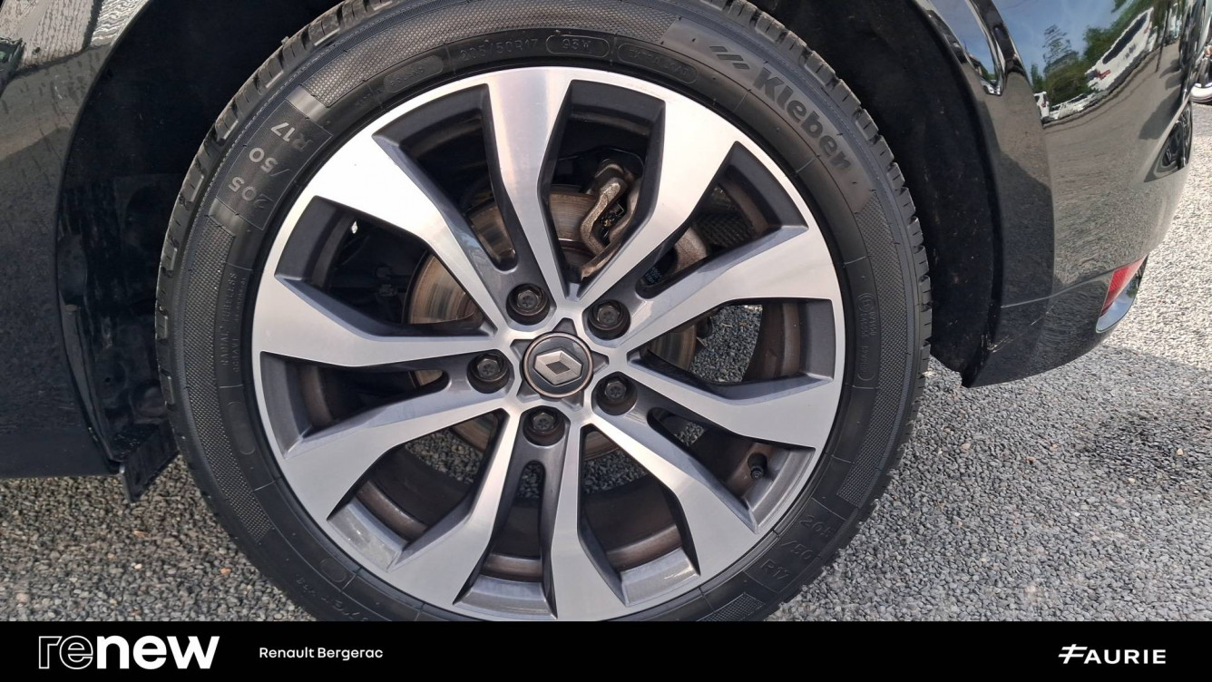 Acheter Renault Megane 4 Mégane IV Berline Blue dCi 115 Intens 5p occasion dans les concessions du Groupe Faurie