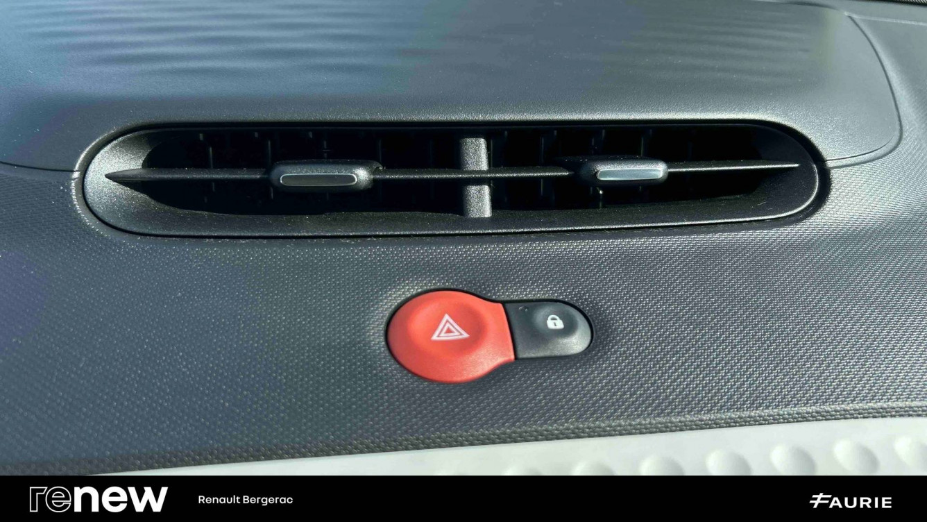 Acheter Renault Twingo Electrique Twingo III Achat Intégral Life 5p occasion dans les concessions du Groupe Faurie