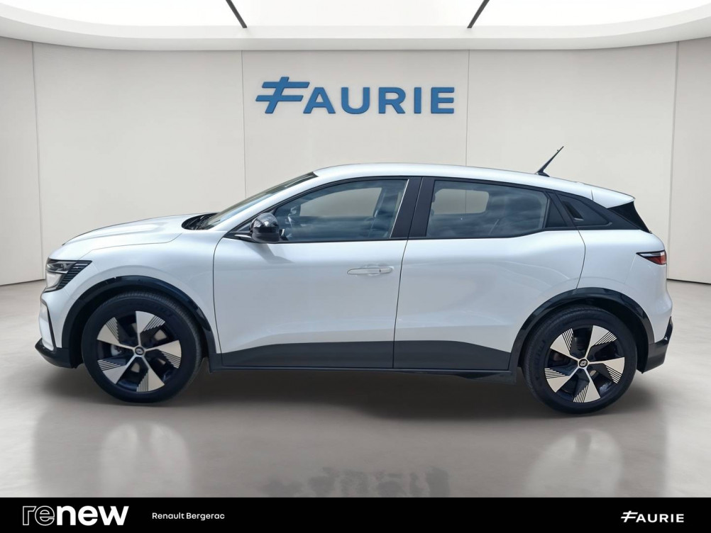 Acheter Renault Megane E-Tech Megane E-Tech EV40 130ch boost charge Equilibre 5p occasion dans les concessions du Groupe Faurie