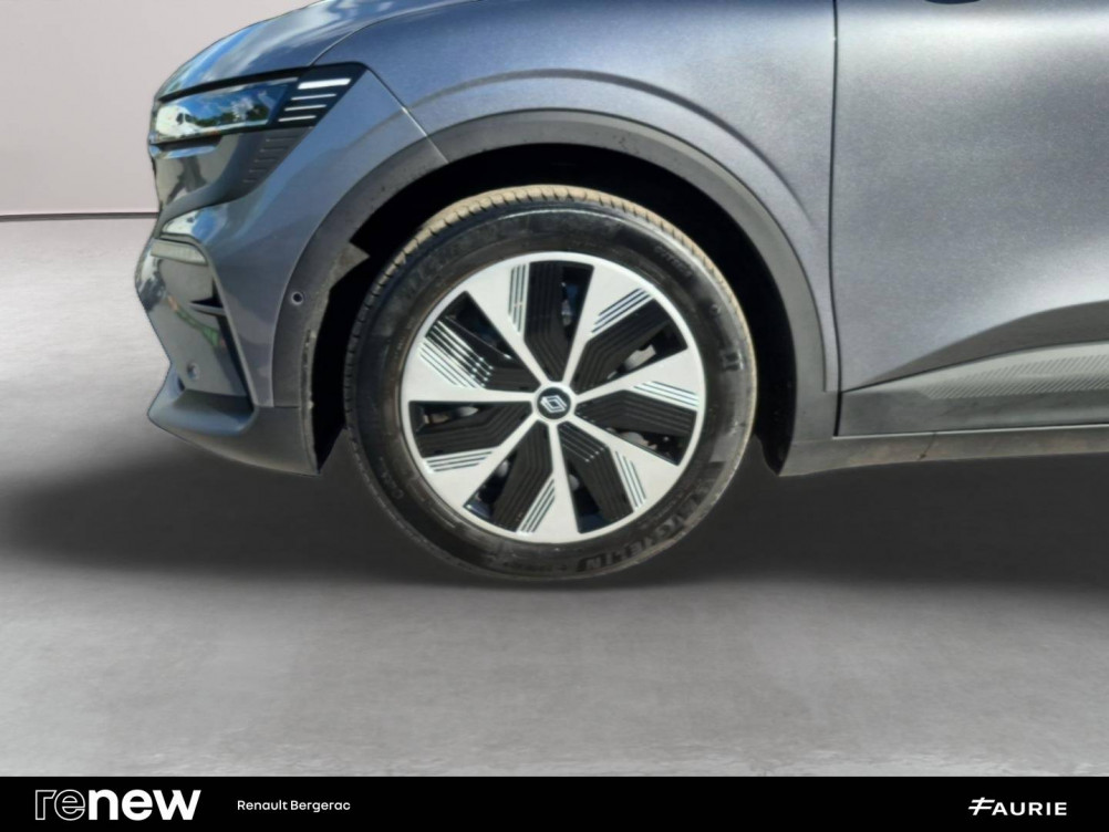 Acheter Renault Megane E-Tech Megane E-Tech EV60 130ch optimum charge Evolution ER 5p occasion dans les concessions du Groupe Faurie