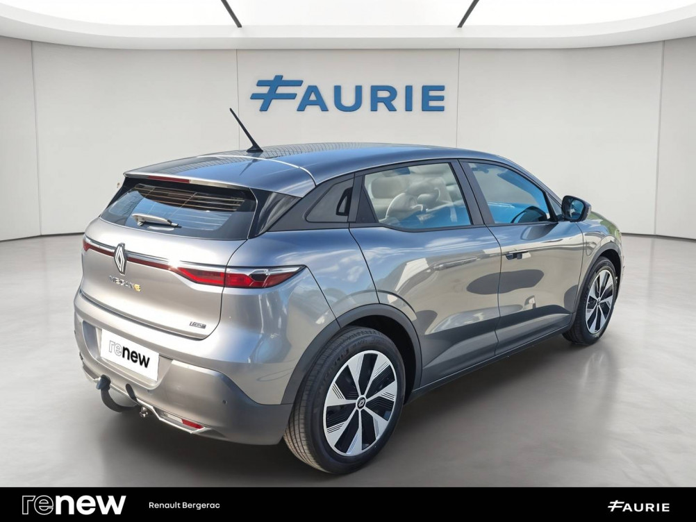 Acheter Renault Megane E-Tech Megane E-Tech EV60 130ch optimum charge Evolution ER 5p occasion dans les concessions du Groupe Faurie