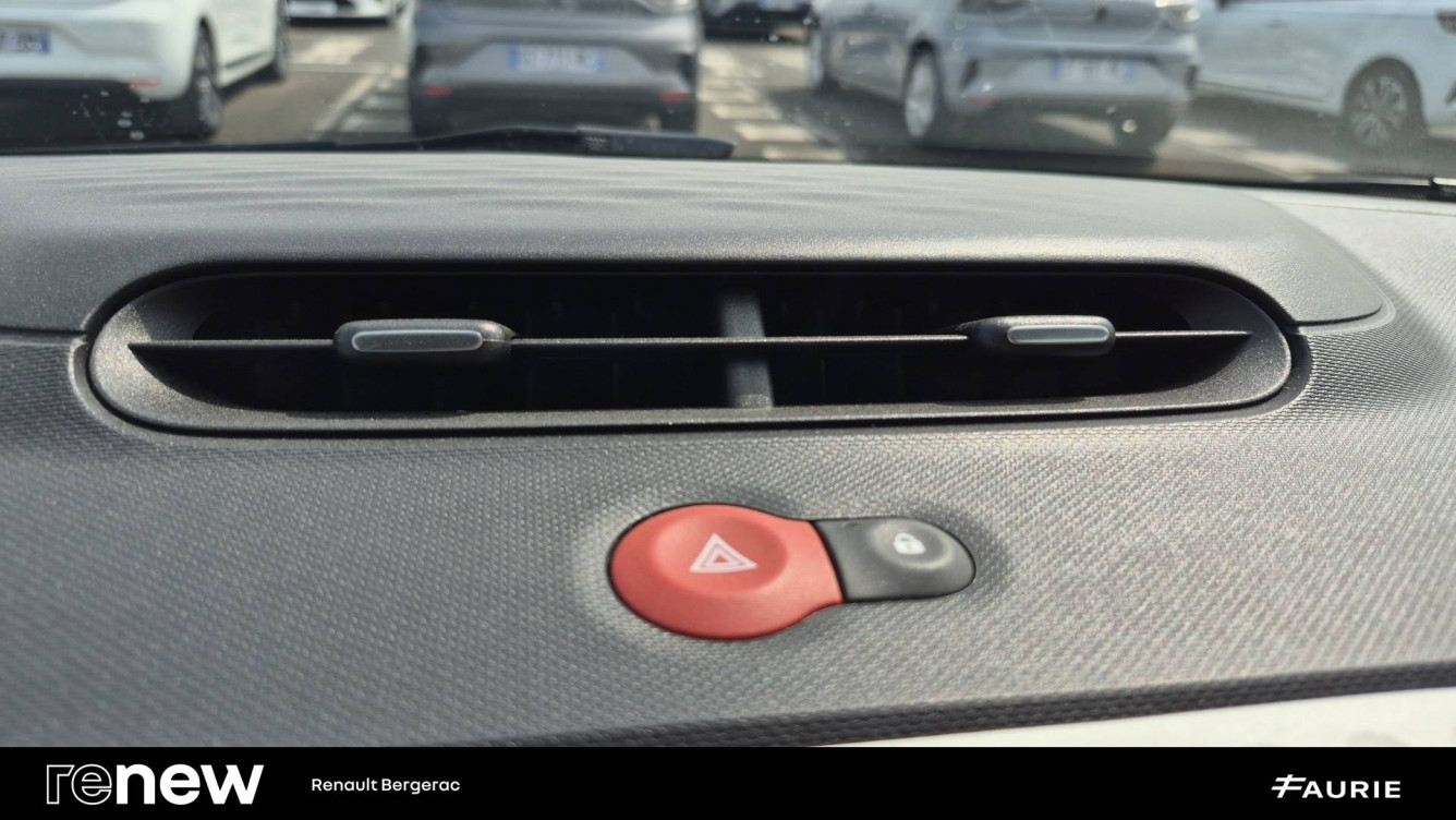Acheter Renault Twingo 3 Twingo III SCe 65 Equilibre 5p occasion dans les concessions du Groupe Faurie