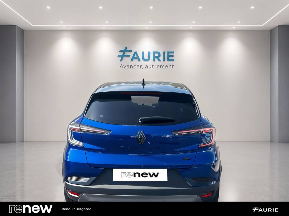 Acheter Renault Captur 2 Captur E-Tech full hybrid 145 ch esprit Alpine 5p occasion dans les concessions du Groupe Faurie
