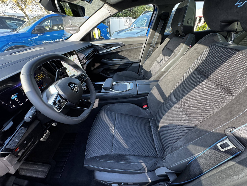 Acheter Renault Austral Austral E-Tech hybrid 200 Iconic esprit Alpine 5p occasion dans les concessions du Groupe Faurie