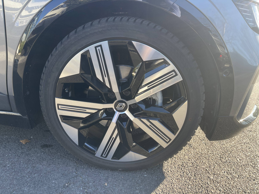 Acheter Renault Megane E-Tech Megane E-Tech EV60 220 ch super charge Iconic 5p occasion dans les concessions du Groupe Faurie