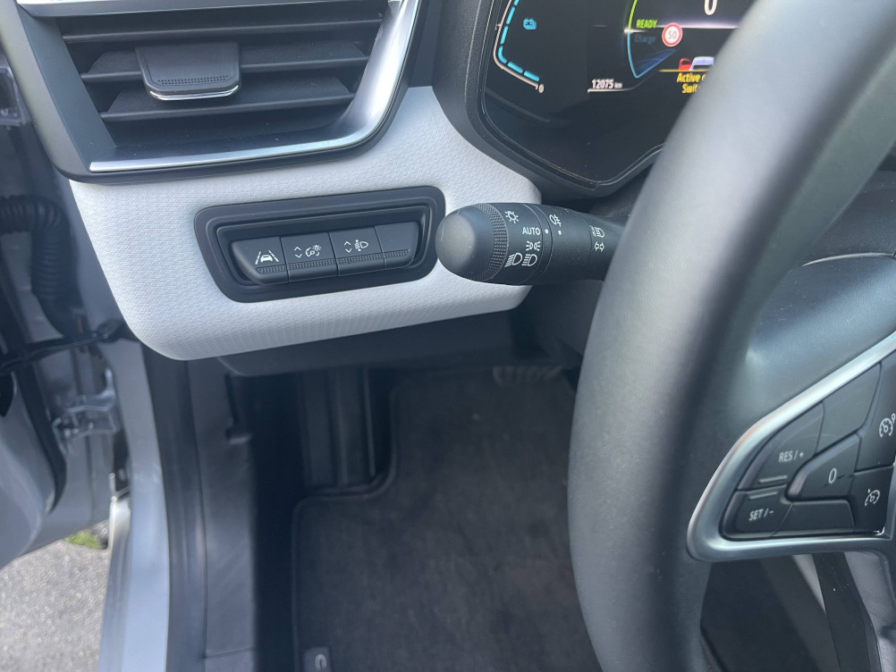 Acheter Renault Clio 5 Clio E-Tech full hybrid 145 Evolution 5p occasion dans les concessions du Groupe Faurie
