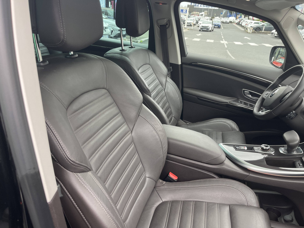 Acheter Renault Espace 5 E-Tech Espace dCi 160 Energy Twin Turbo Intens EDC 5p occasion dans les concessions du Groupe Faurie