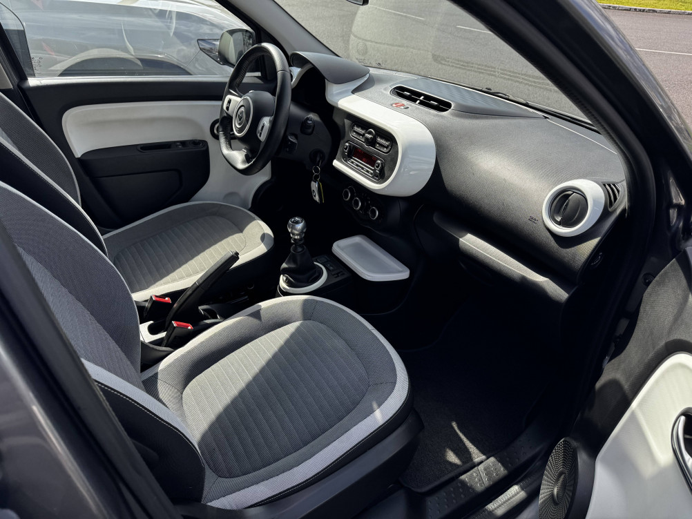 Acheter Renault Twingo 3 Twingo III 0.9 TCe 90 Energy E6C Intens 5p occasion dans les concessions du Groupe Faurie
