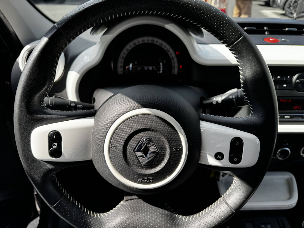 Acheter Renault Twingo 3 Twingo III 0.9 TCe 90 Energy E6C Intens 5p occasion dans les concessions du Groupe Faurie