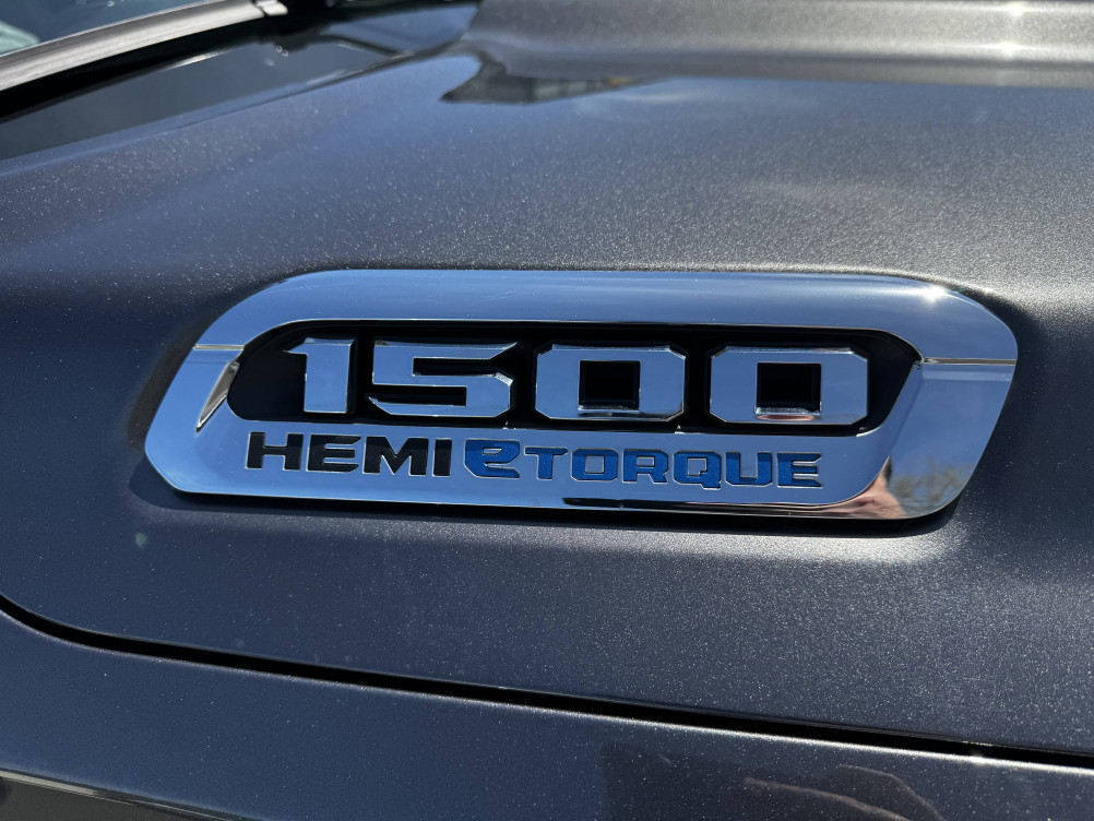 Acheter Dodge RAM Ram 1500 NITRO V8 5.7 L HEMI  MDS VVT eTORQUE BVA8 LIMITED CREW CAB 4X4  5p occasion dans les concessions du Groupe Faurie