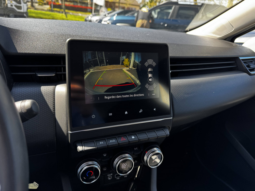 Acheter Renault Clio 5 Clio E-Tech 140 Business 5p occasion dans les concessions du Groupe Faurie