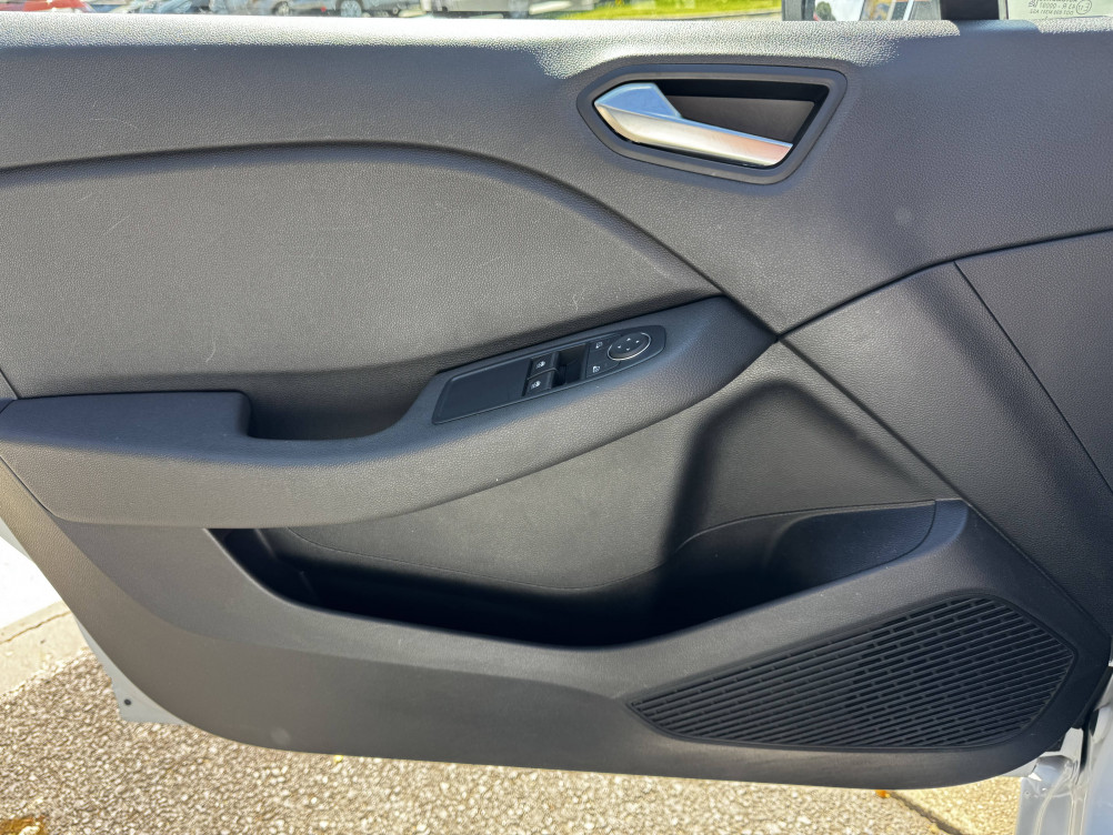 Acheter Renault Clio 5 Clio E-Tech 140 Business 5p occasion dans les concessions du Groupe Faurie