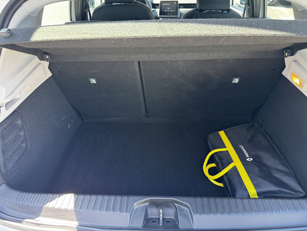 Acheter Renault Clio 5 Clio E-Tech 140 Business 5p occasion dans les concessions du Groupe Faurie