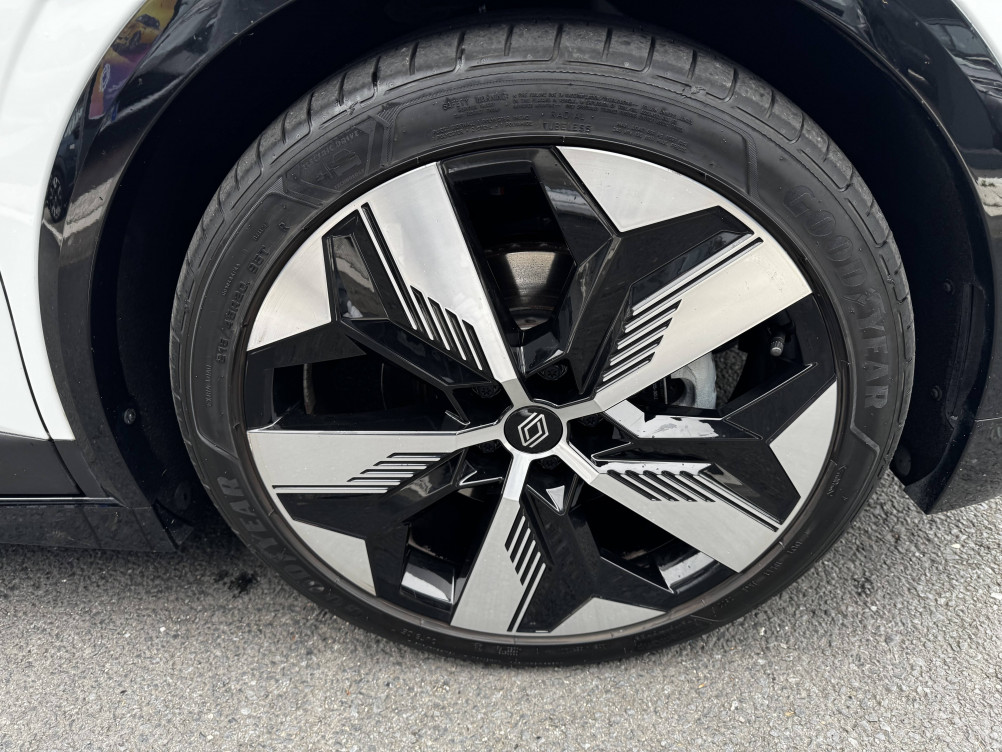 Acheter Renault Megane E-Tech Megane E-Tech EV60 220 ch super charge Techno 5p occasion dans les concessions du Groupe Faurie