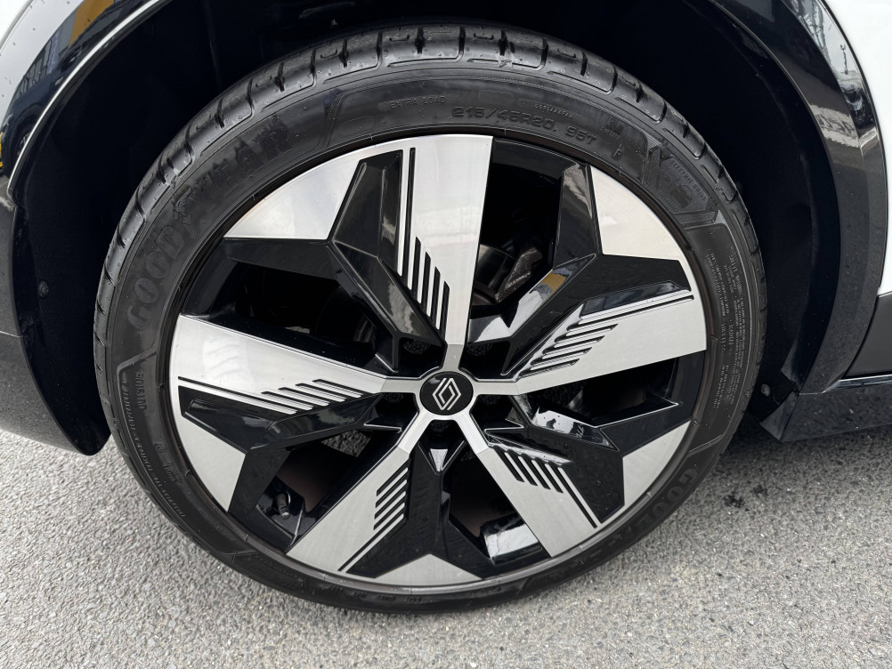 Acheter Renault Megane E-Tech Megane E-Tech EV60 220 ch super charge Techno 5p occasion dans les concessions du Groupe Faurie