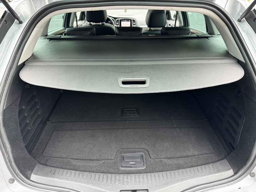 Acheter Renault Megane 4 Megane IV Estate Blue dCi 115 EDC Techno 5p occasion dans les concessions du Groupe Faurie