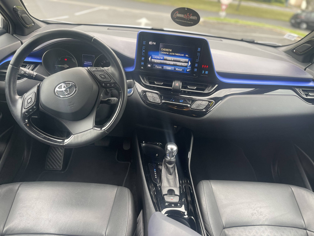 Acheter Toyota C-HR C-HR Hybride 122h Graphic 5p occasion dans les concessions du Groupe Faurie