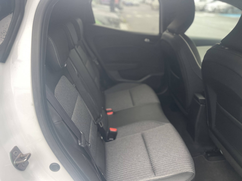 Acheter Renault Clio 5 Clio E-Tech full hybrid 145 Techno 5p occasion dans les concessions du Groupe Faurie