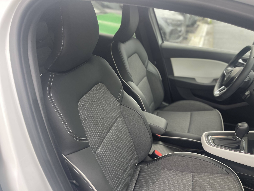 Acheter Renault Clio 5 Clio E-Tech full hybrid 145 Techno 5p occasion dans les concessions du Groupe Faurie