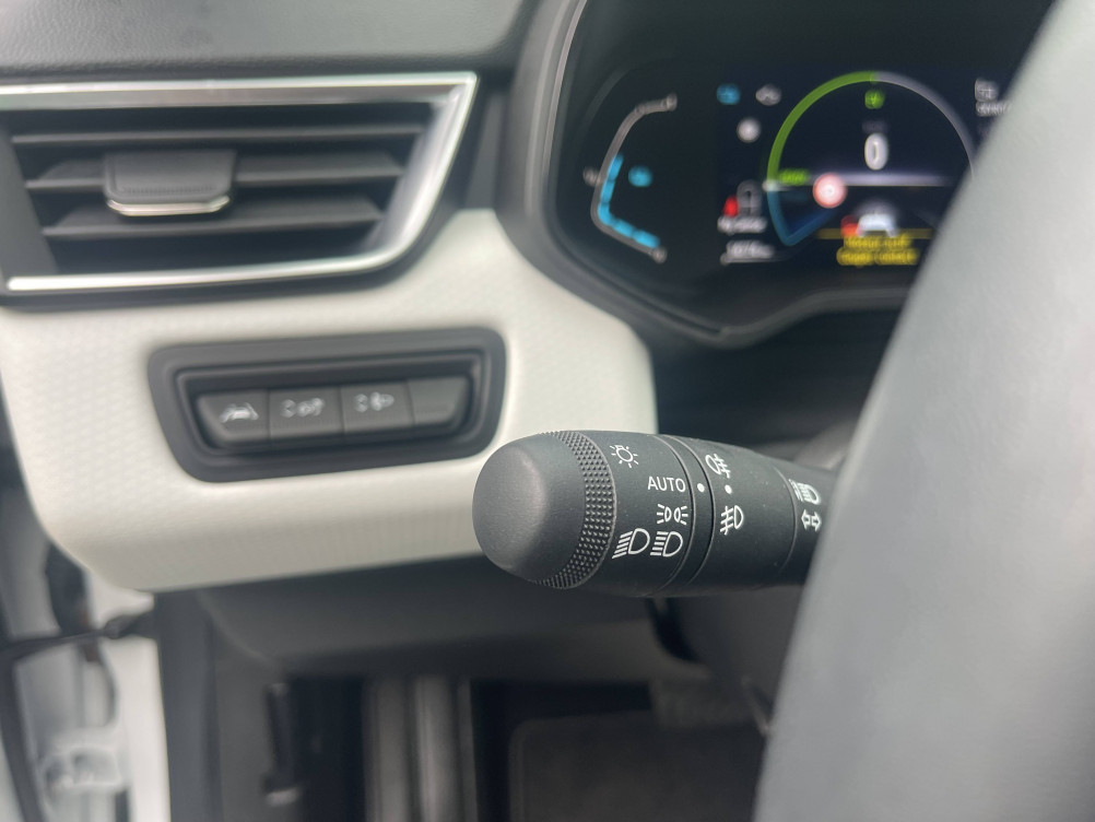 Acheter Renault Clio 5 Clio E-Tech full hybrid 145 Techno 5p occasion dans les concessions du Groupe Faurie