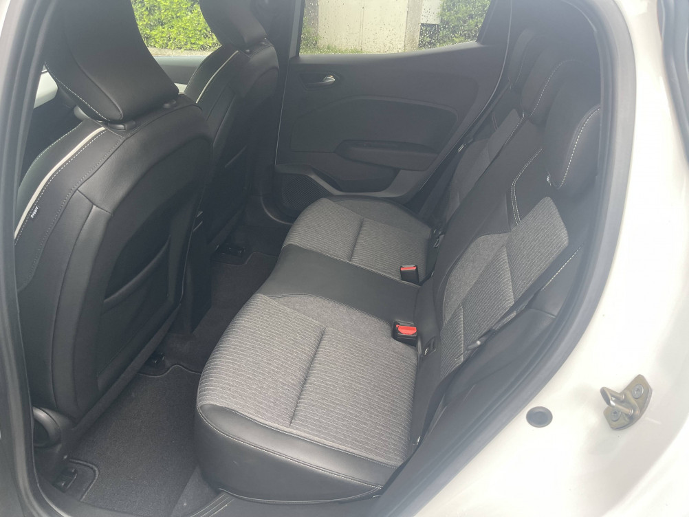 Acheter Renault Clio 5 Clio E-Tech full hybrid 145 Techno 5p occasion dans les concessions du Groupe Faurie