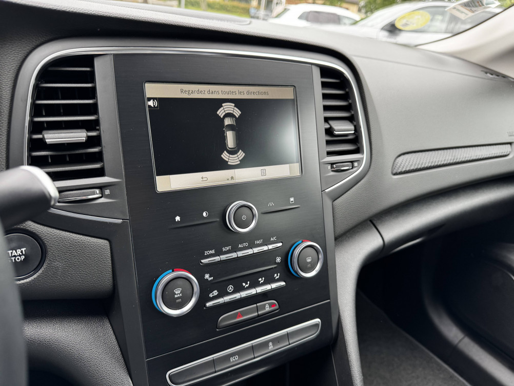 Acheter Renault Megane 4 Mégane IV Berline Blue dCi 115 Business 5p occasion dans les concessions du Groupe Faurie