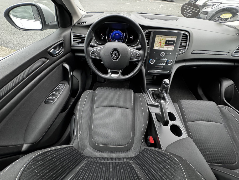 Acheter Renault Megane 4 Mégane IV Berline Blue dCi 115 Business 5p occasion dans les concessions du Groupe Faurie