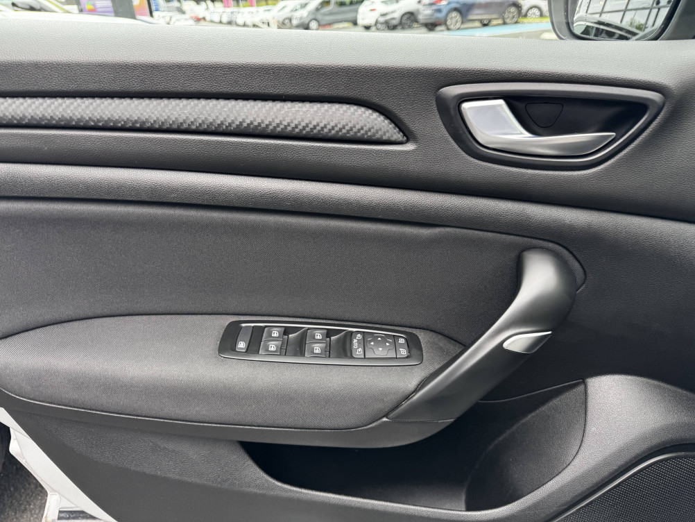 Acheter Renault Megane 4 Mégane IV Berline Blue dCi 115 Business 5p occasion dans les concessions du Groupe Faurie
