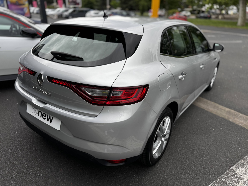 Acheter Renault Megane 4 Mégane IV Berline Blue dCi 115 Business 5p occasion dans les concessions du Groupe Faurie