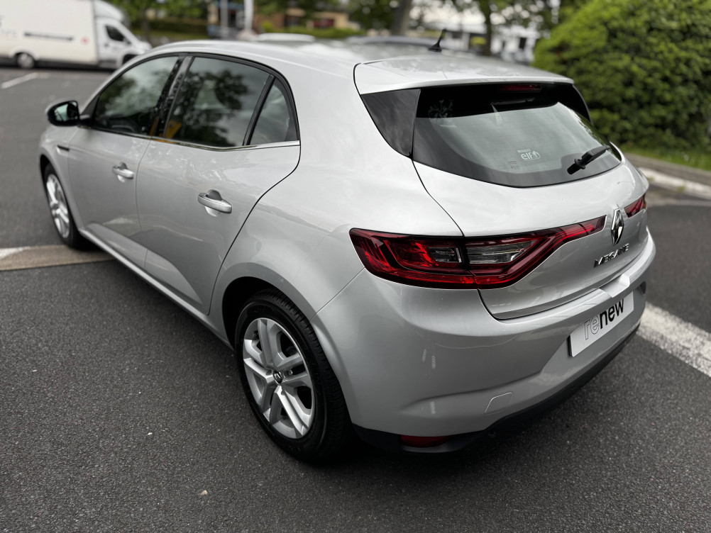 Acheter Renault Megane 4 Mégane IV Berline Blue dCi 115 Business 5p occasion dans les concessions du Groupe Faurie